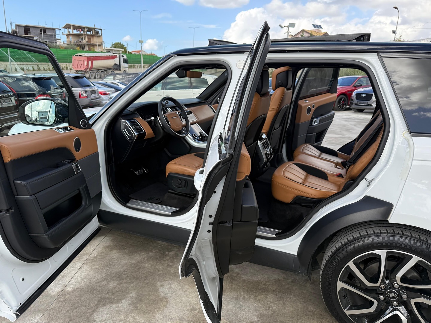 imgi_2_572948010_18081964445047496_6664499278975065887_n